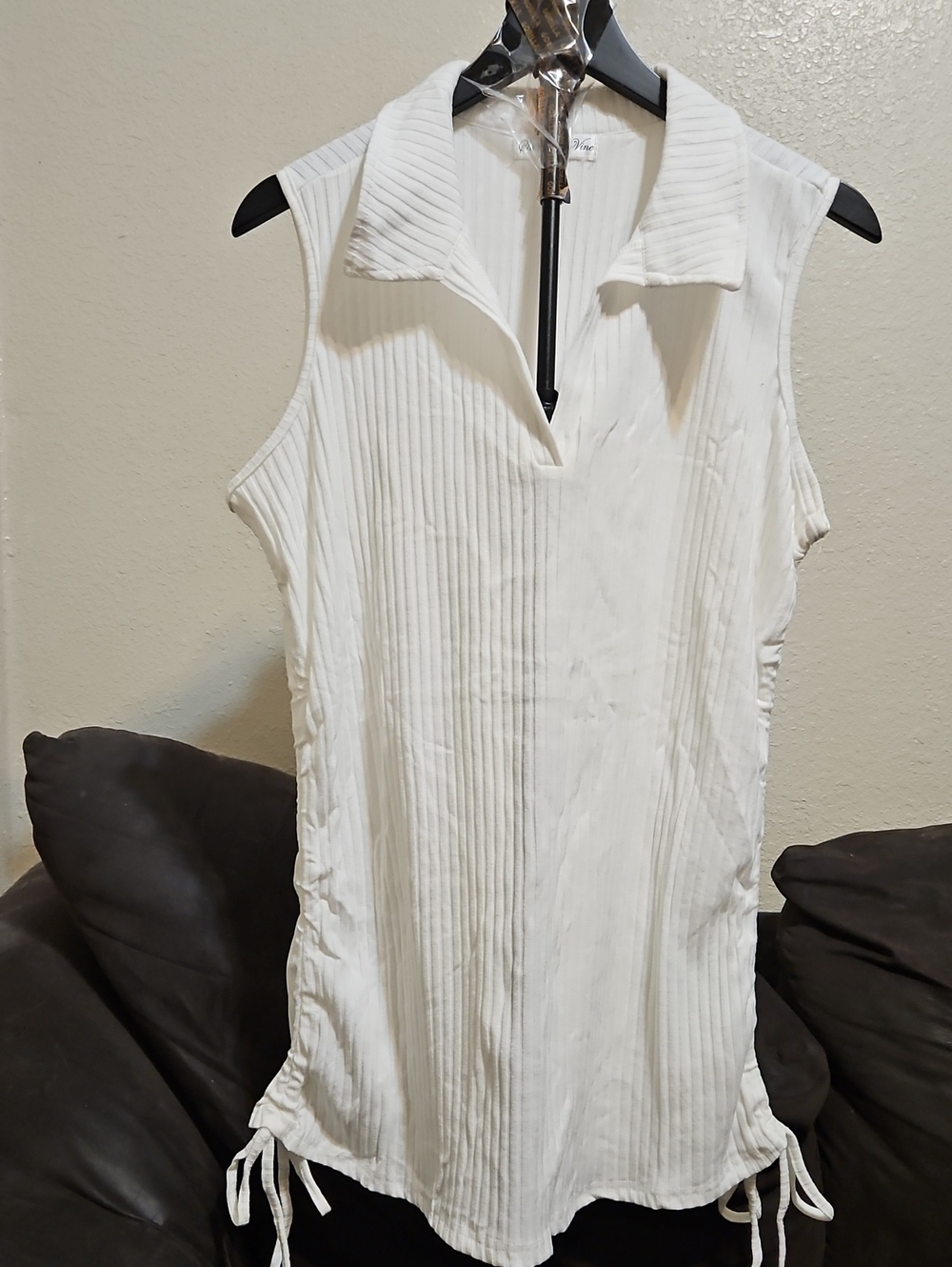 Sleeveless Ribbed Collared V-Neck Blouse - White - Picture 1 of 7
